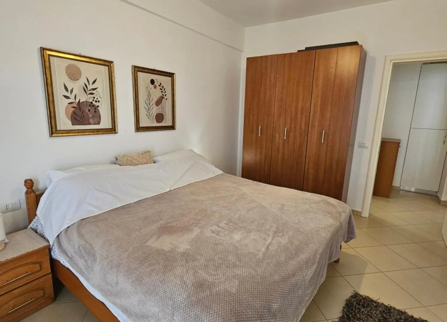 Vani Apartment Sarandë 0*,